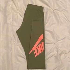 Nike leggings